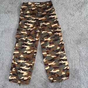 LEVI'S '94 BAGGY CAMO CARGO JOGGER JEANS PANTS  - EUC-   LABELED SIZE:  W27 L30